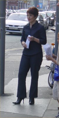 ../images/120403v.jpg (20349 bytes)